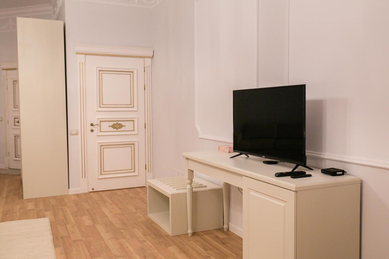 Vila Ferdinand Modern Rooms In Tirana'S Center Εξωτερικό φωτογραφία