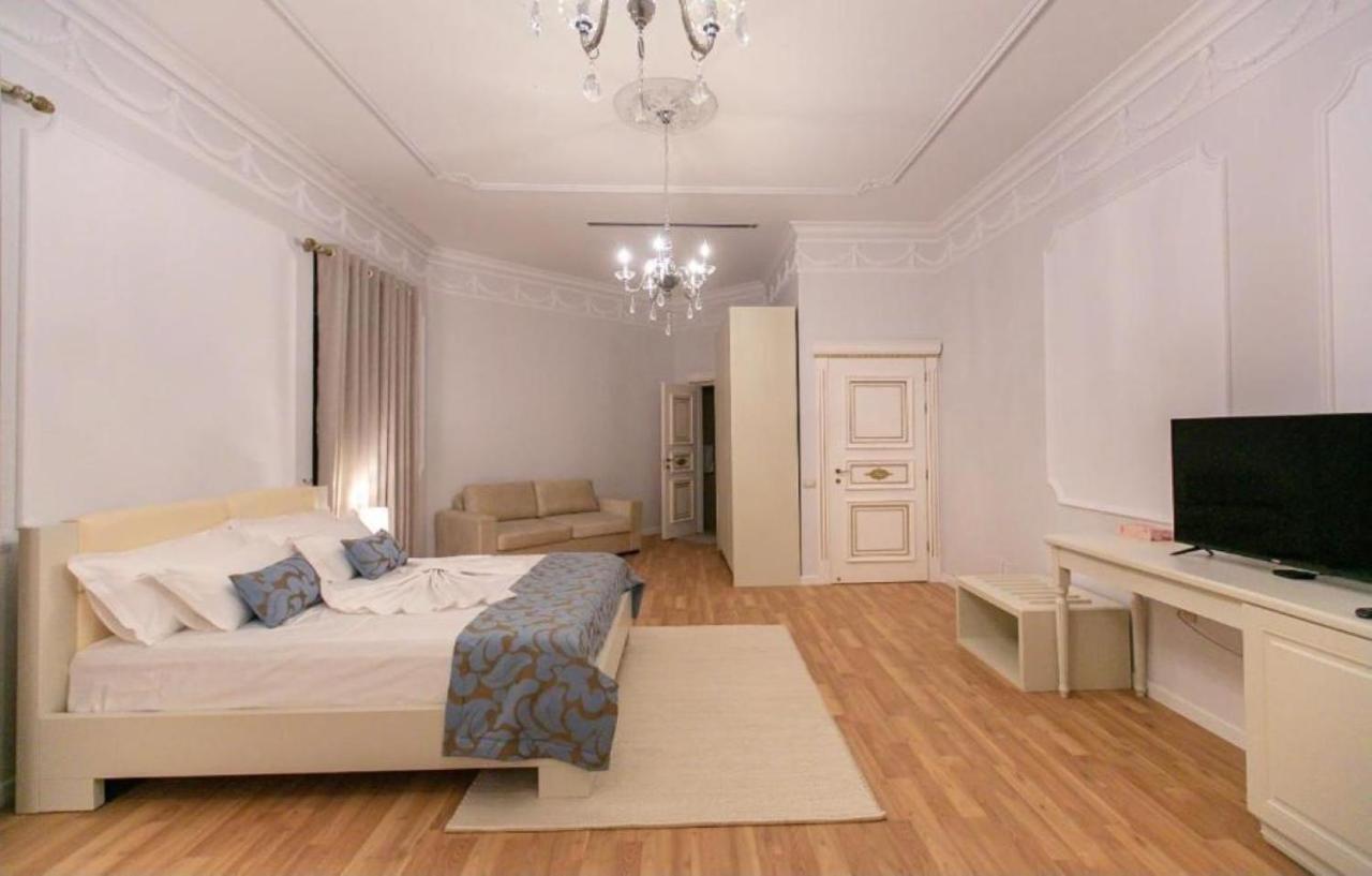 Vila Ferdinand Modern Rooms In Tirana'S Center Εξωτερικό φωτογραφία