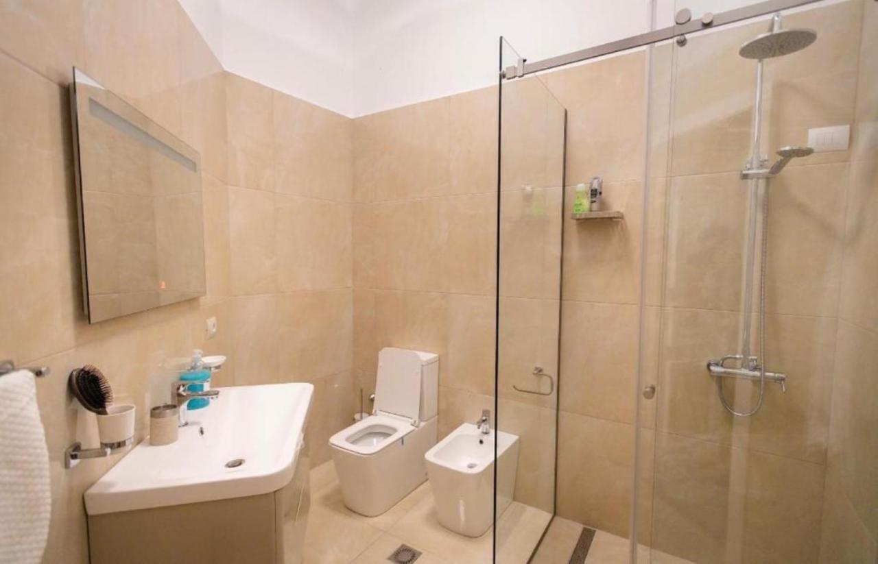 Vila Ferdinand Modern Rooms In Tirana'S Center Εξωτερικό φωτογραφία
