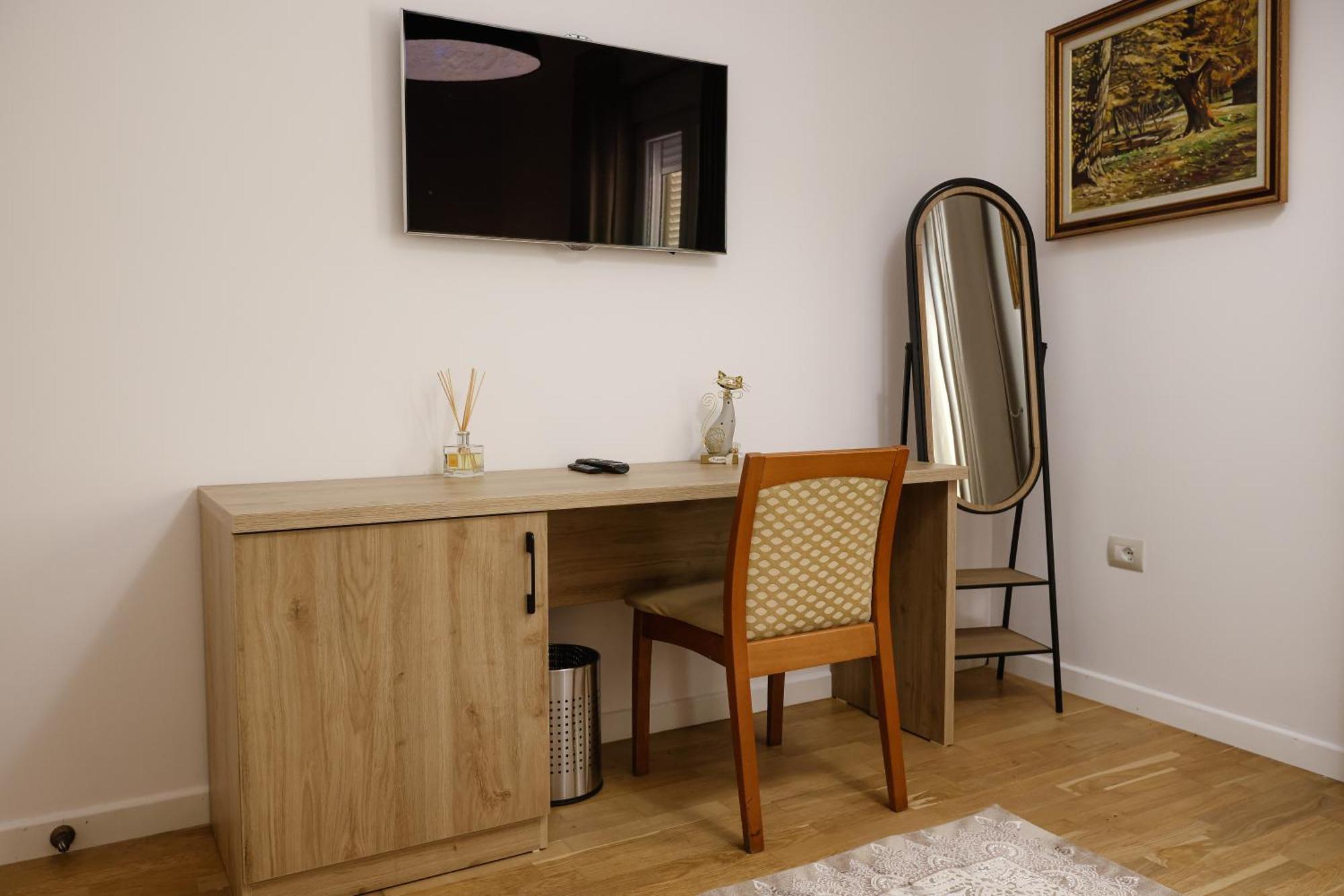 Vila Ferdinand Modern Rooms In Tirana'S Center Δωμάτιο φωτογραφία